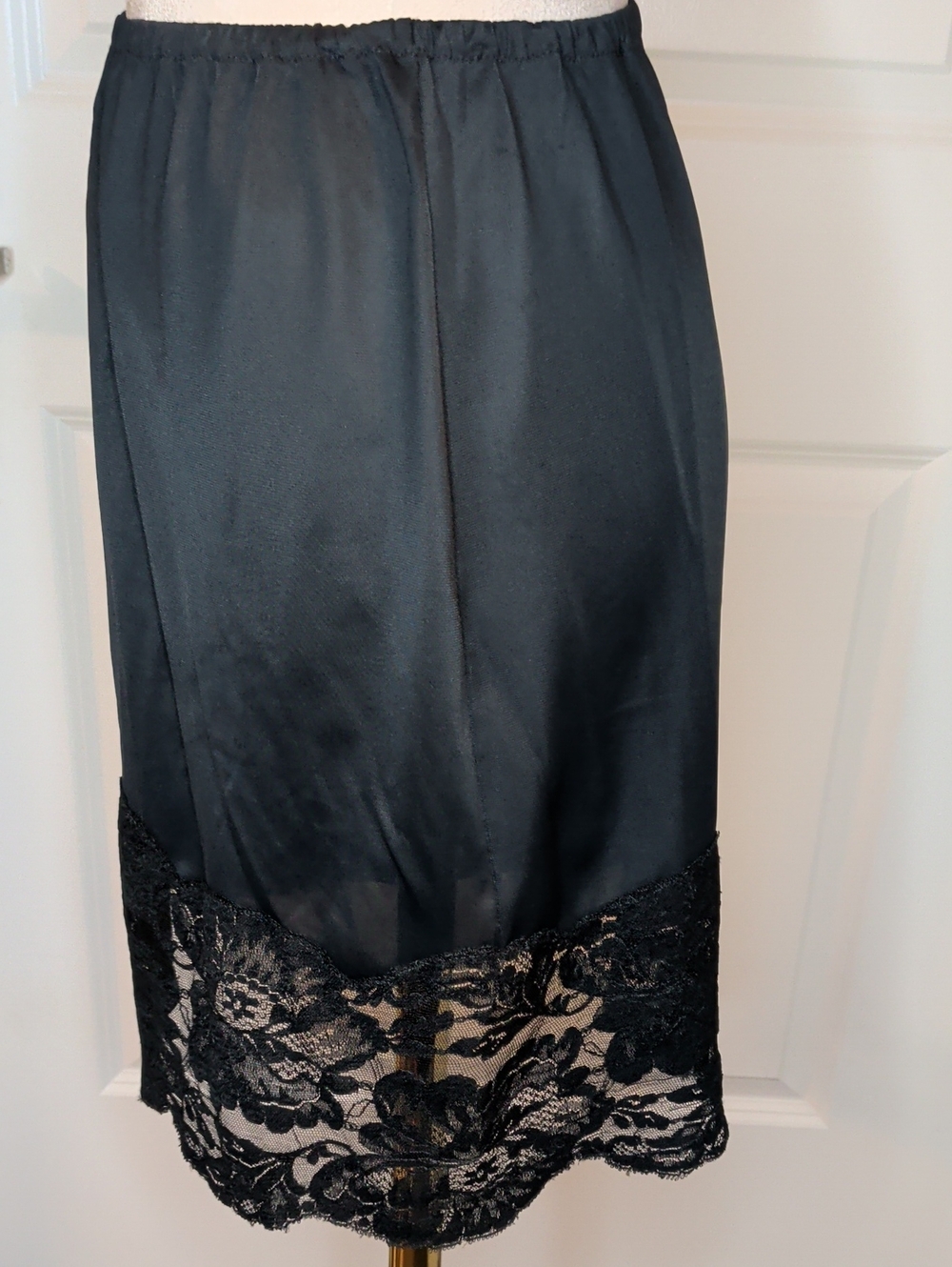 Vintage 60s Seamprufe Mini Slip Black Lace Trim Side Slit SZ S